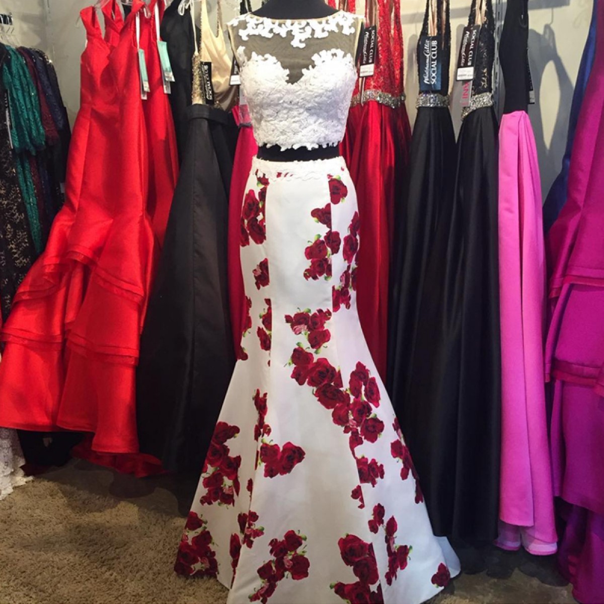 Prom Dresses 2017 Elegant Two Piece Bateau Homecoming Prom Dresses 2017 Elegant Two Piece Bateau Homecoming With Lace Printed Flowers