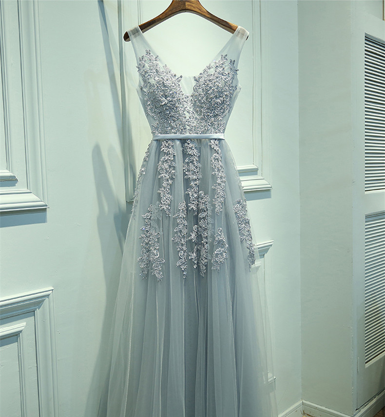 Elegant Silver Gray A-Line V-Neck Short Prom Dress for Homecoming & Graduation